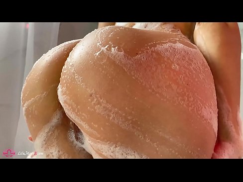 ❤️ Brunette masturboi pillua vibraattorilla intensiiviseen orgasmiin suihkussa ☑ Seksivideo at porn fi.onetubes.top ❌️